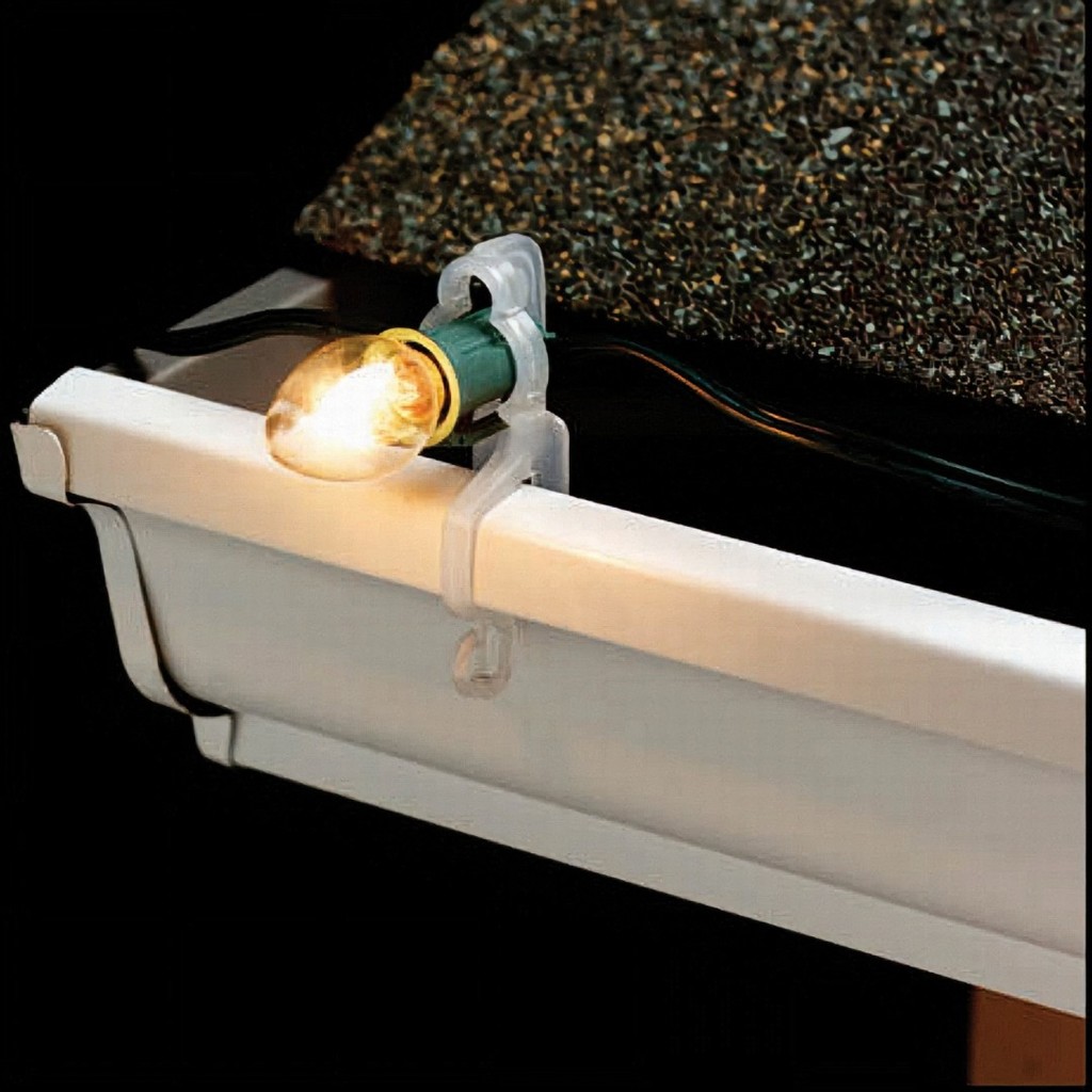 NOMA 7cm All-In-One Clear Light Hanging Gutter Clips - 26 pack